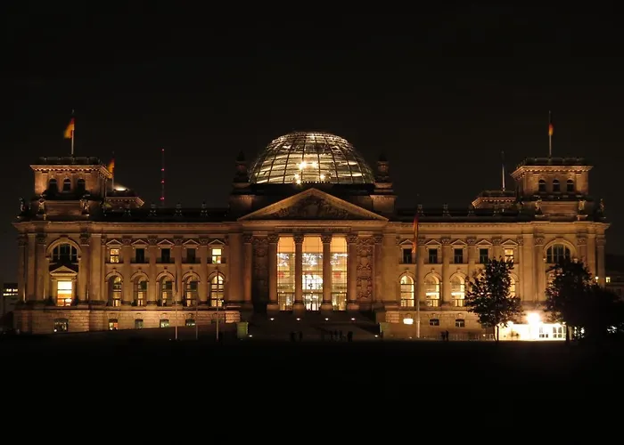 Apartment&Rooms near Brandenburg Gate