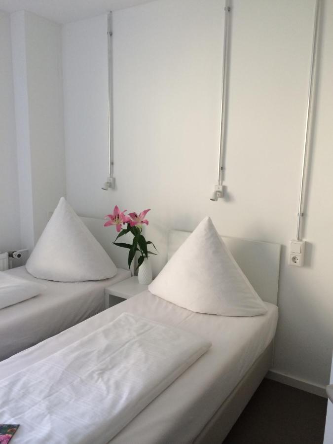 Apartment&rooms Near Brandenburg Gate