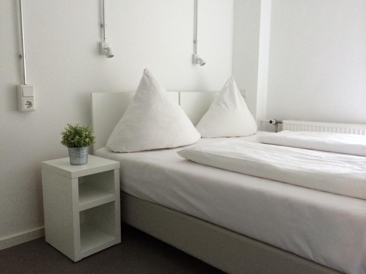 Apartment&rooms Near Brandenburg Gate Apartment *