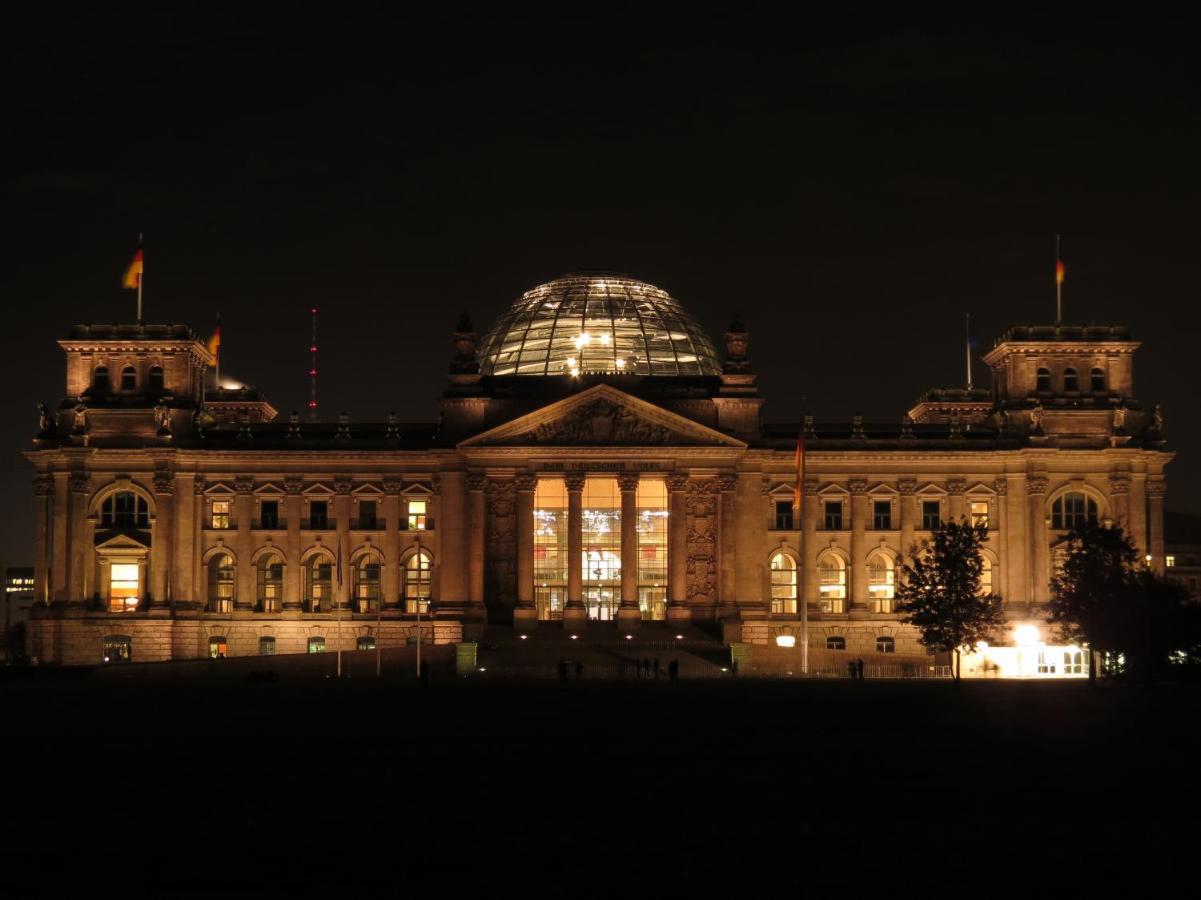 Apartment Apartment&rooms Near Brandenburg Gate *